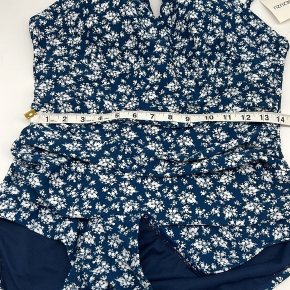 Rosezuzu Ruched High Neck Keyhole Ditzy Baby’s Breath Floral Tummy Control Swim - Picture 12 of 15